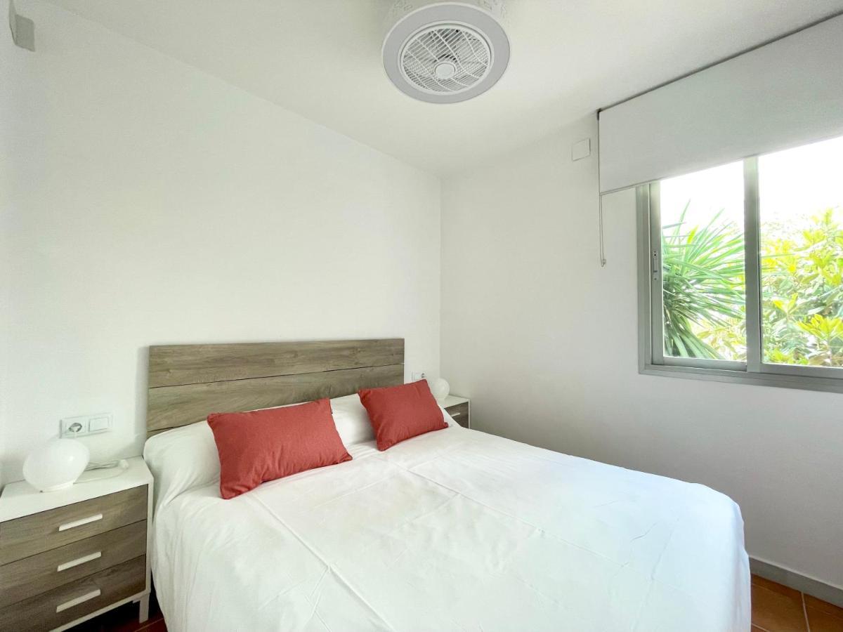 Luminoso Apartamento Frente Al Mar Con Piscina Rosas Exterior foto